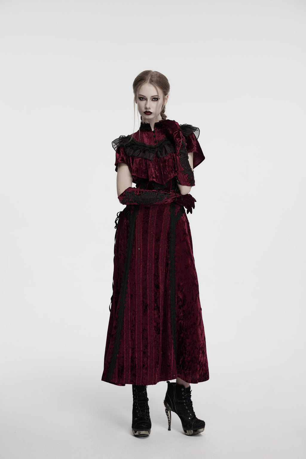 Punk Rave Selene Embroidered Velvet Gloves in Crimson - DevilGothic DevilGothic