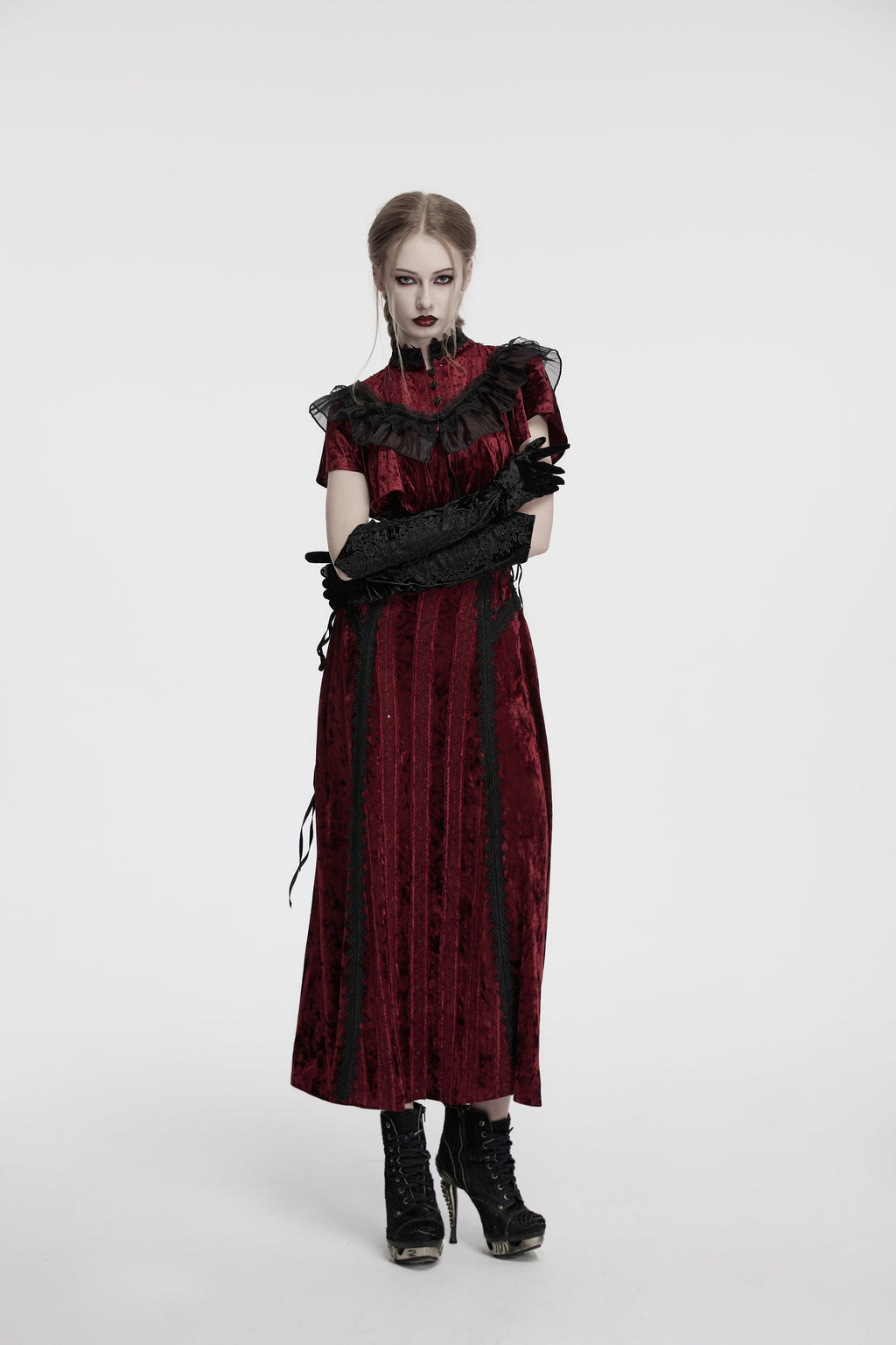 Punk Rave Selene Embroidered Velvet Gloves in Black - DevilGothic DevilGothic