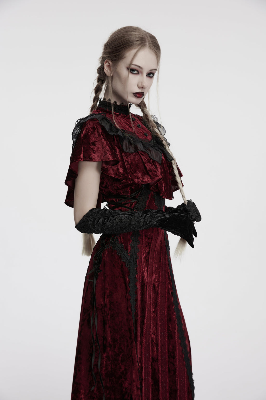 Punk Rave Selene Embroidered Velvet Gloves in Black - DevilGothic DevilGothic