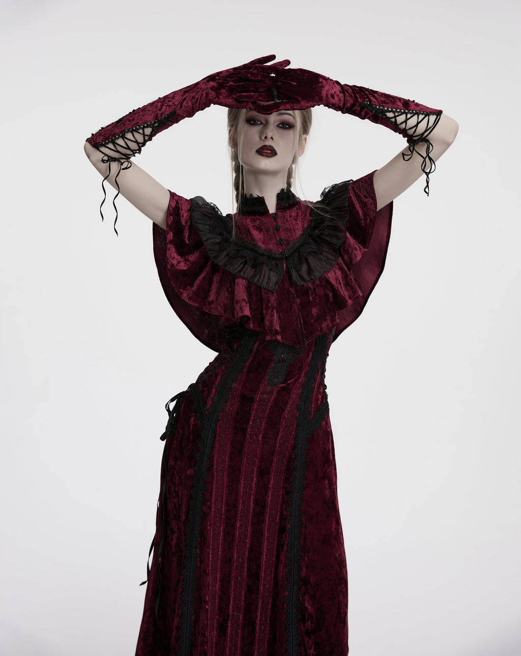 Punk Rave Selene Embroidered Velvet Gloves in Crimson - DevilGothic DevilGothic