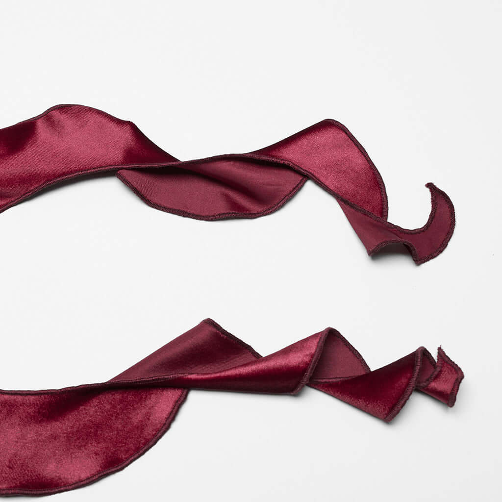 Punk Rave Leticia Burgundy Gradient Velvet Top with Feature Hooks and Eyes - DevilGothic DevilGothic