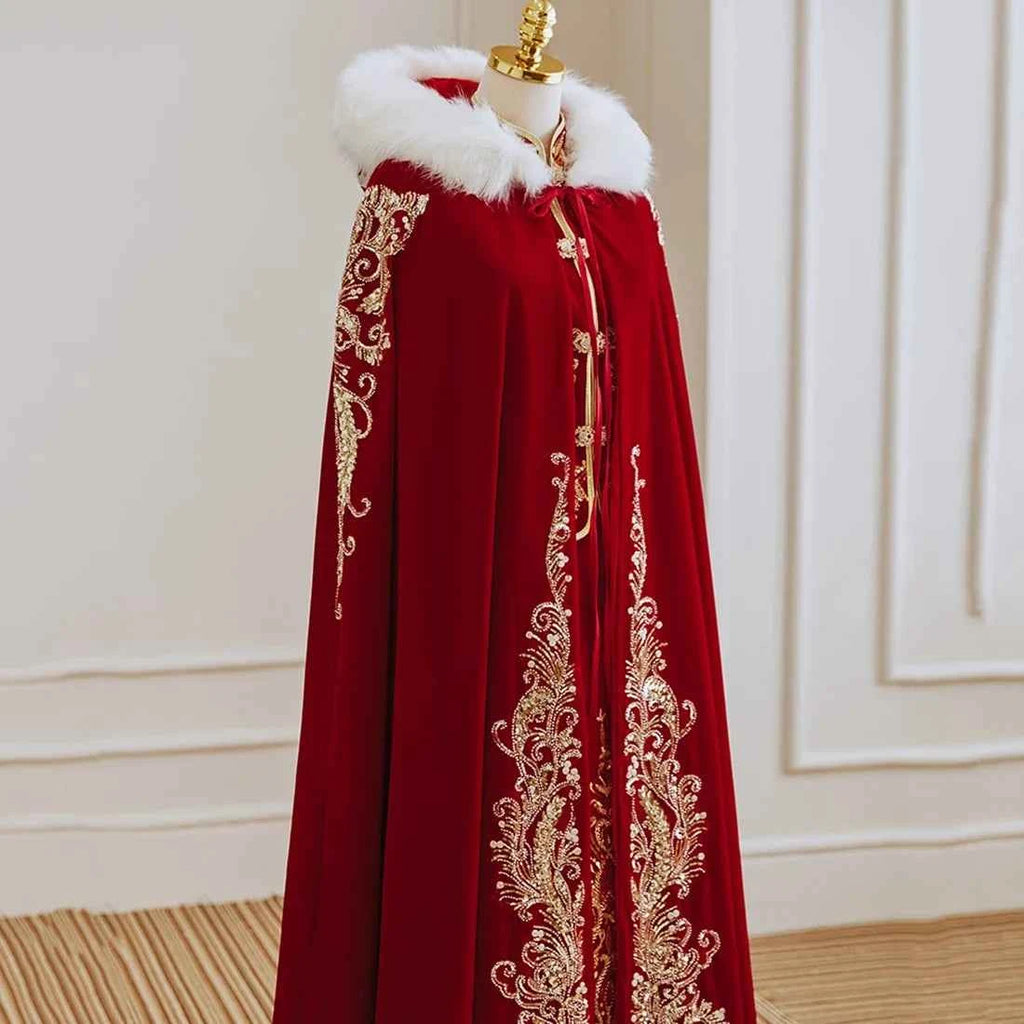 New Red Velvet Wedding Cloak with Appliqued Floral Design and Thick Fur Collar Customized