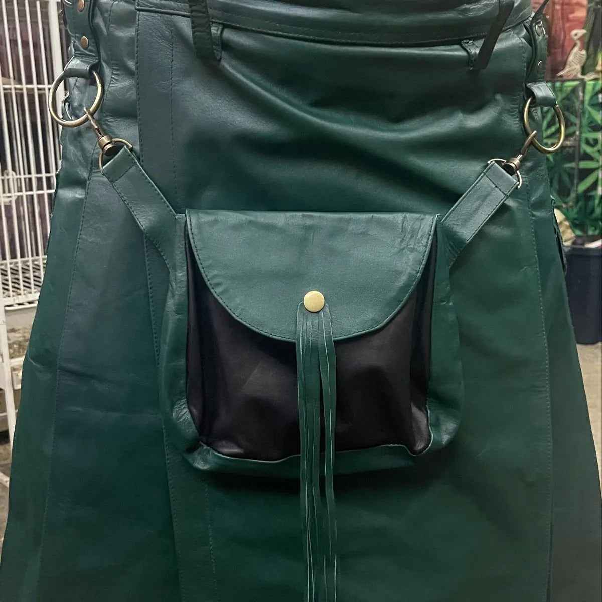 Men's Green Leather Kilt with Sporran – Handmade Real Leather Scottish Highland Kilt 24" Drop | Made to Order